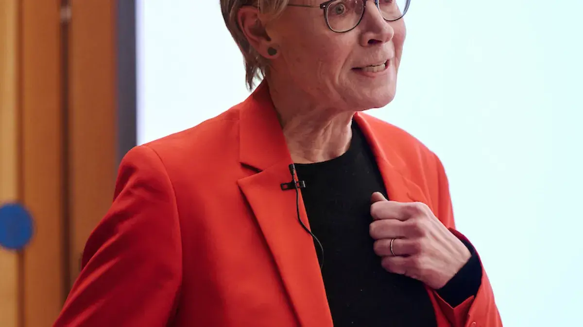Salvesen Lecture 2019_12